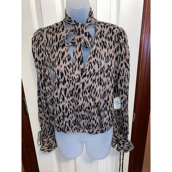 NWT Milk & Honey Tie Neck Blouse Size Medium - Picture 1 of 7